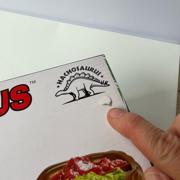 NEW 🦖The Nachosaurus! Dinosaur chip and dip or taco holder - Picture 13 of 16